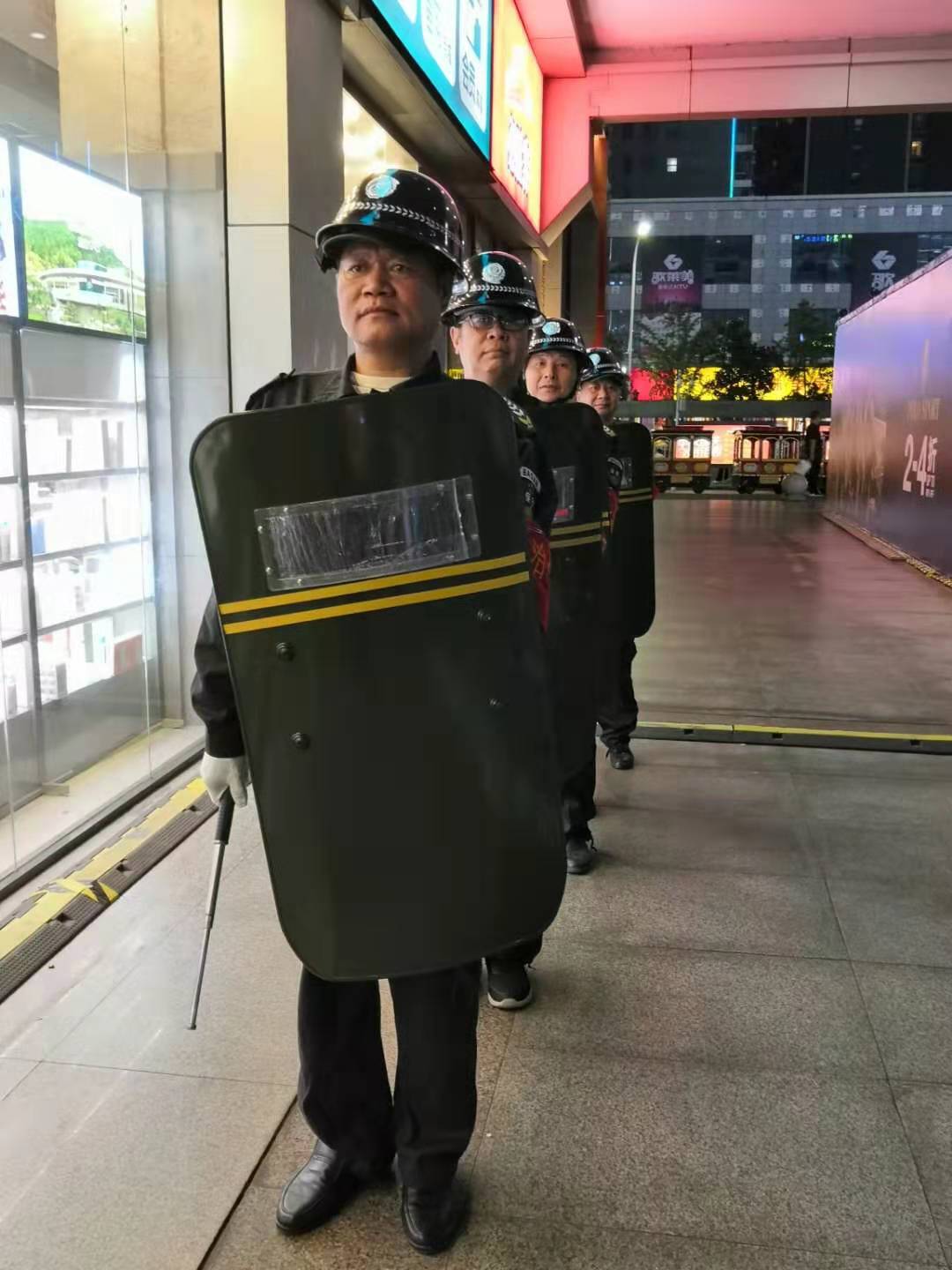 襄陽戎安今天給大家介紹下保安員的11點(diǎn)工作職責(zé)！